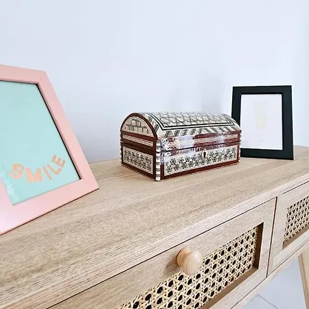 Lilas Rose Apartment